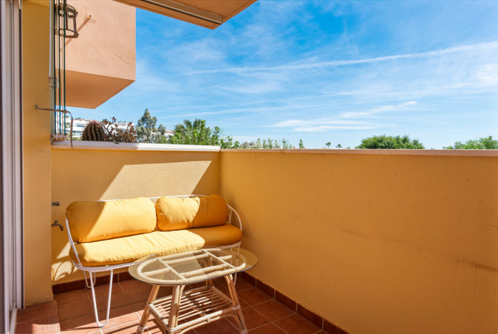 Middle Floor Apartment La Cala Málaga - image 21