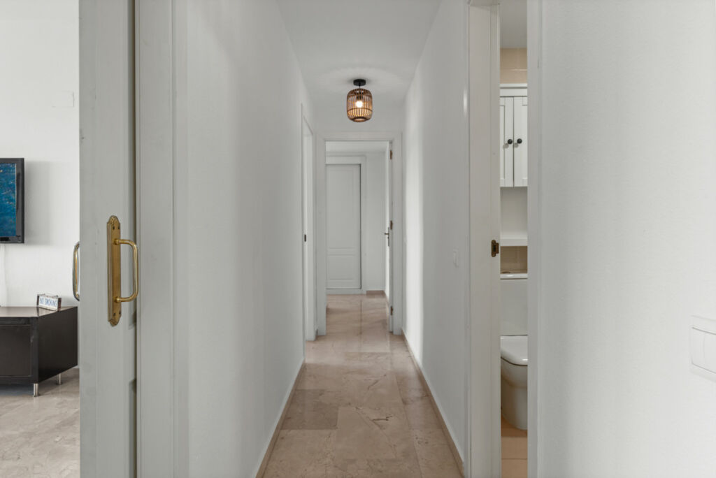 Middle Floor Apartment La Cala Málaga - image 25