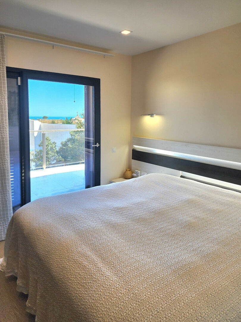 Detached Villa Cumbre del Sol Alicante - image 29