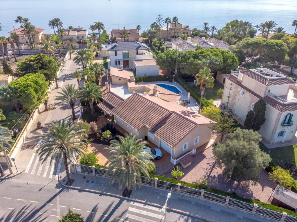 Detached Villa Cabo Roig Alicante - zdjęcie 3