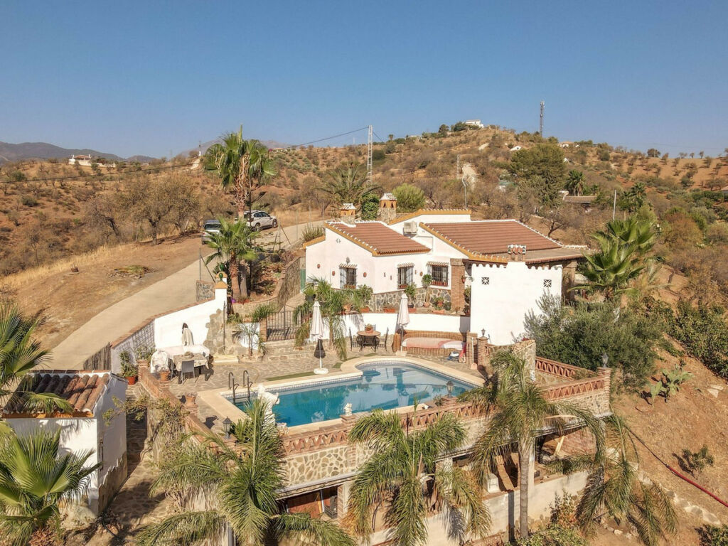 Detached Villa Guaro Málaga - imagen 30