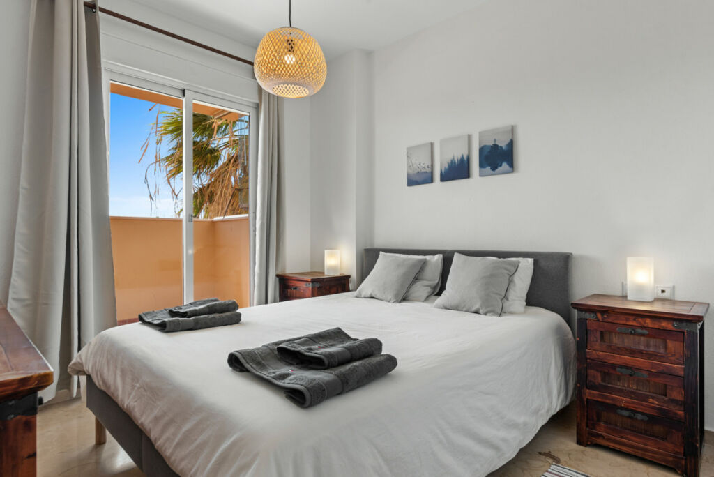 Middle Floor Apartment La Cala Málaga - image 31