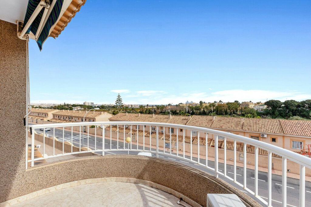 Detached Villa Torrevieja Alicante - zdjęcie 31