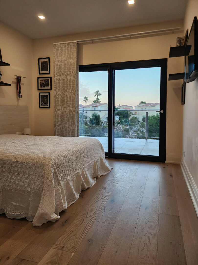 Detached Villa Cumbre del Sol Alicante - image 32