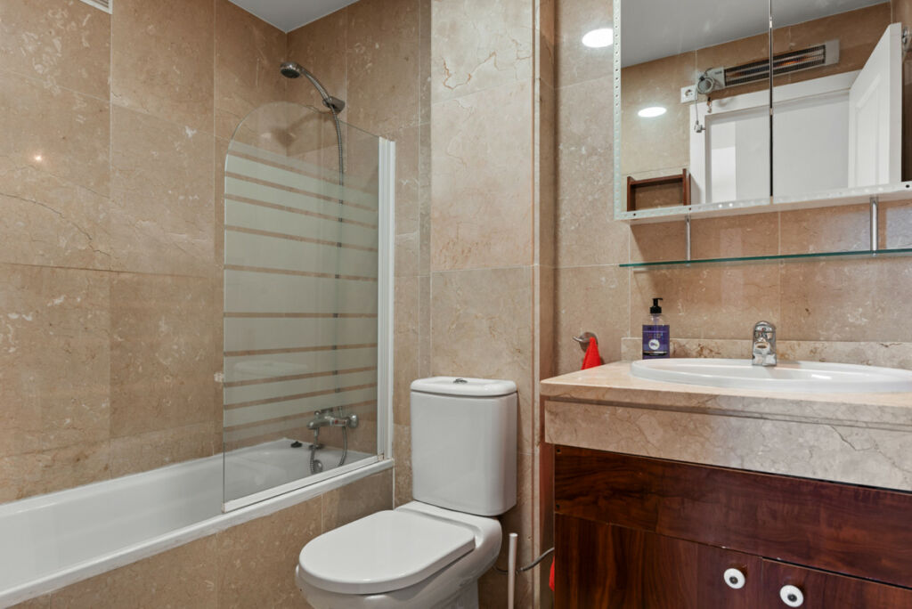 Middle Floor Apartment La Cala Málaga - image 34