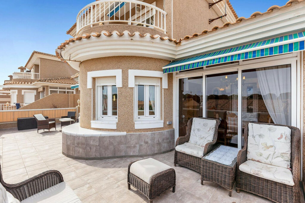 Detached Villa Torrevieja Alicante - zdjęcie 35