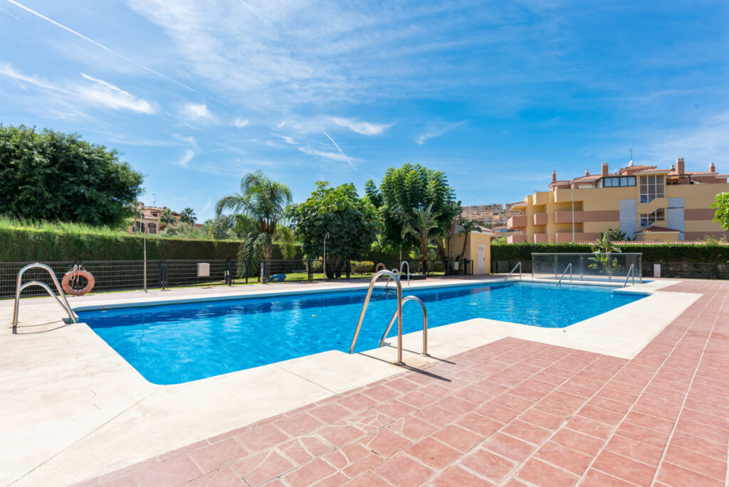 Middle Floor Apartment La Cala Málaga - image 36