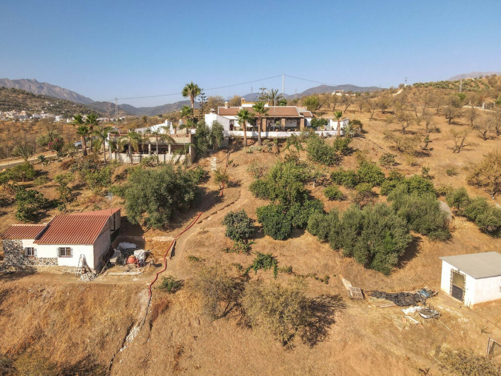 Detached Villa Guaro Málaga - imagen 36