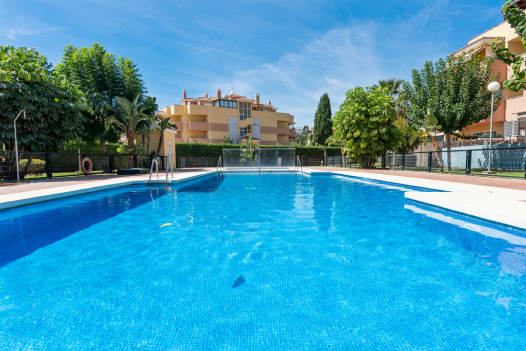 Middle Floor Apartment La Cala Málaga - image 38