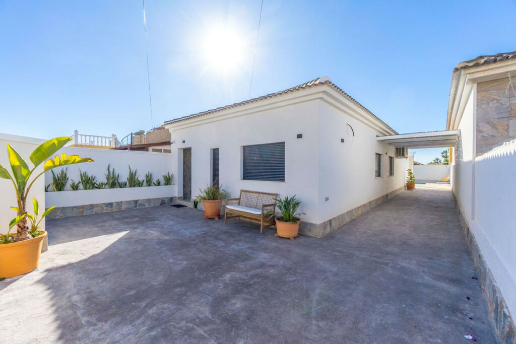 Detached Villa Torrevieja Alicante - imagen 4