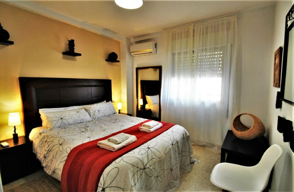 Middle Floor Apartment Los Boliches Málaga - imagen 4