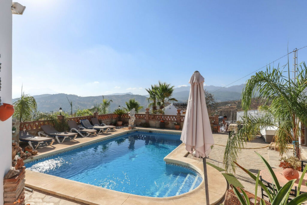 Detached Villa Guaro Málaga - imagen 40