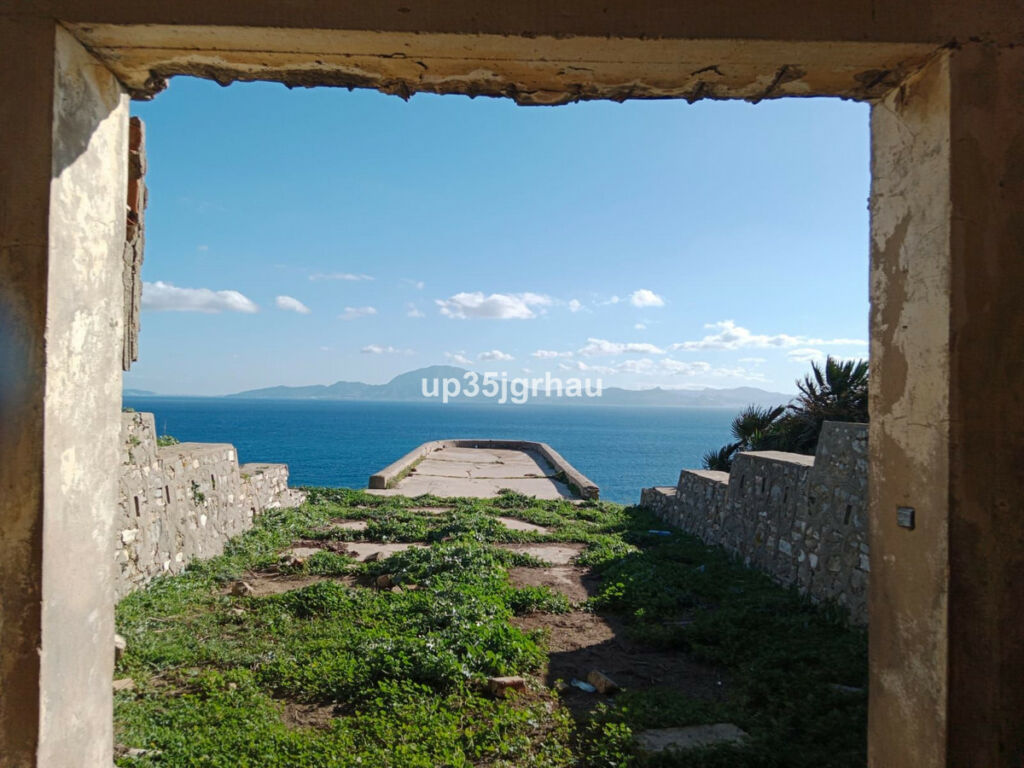 Land with Ruin Tarifa Cádiz - image 5