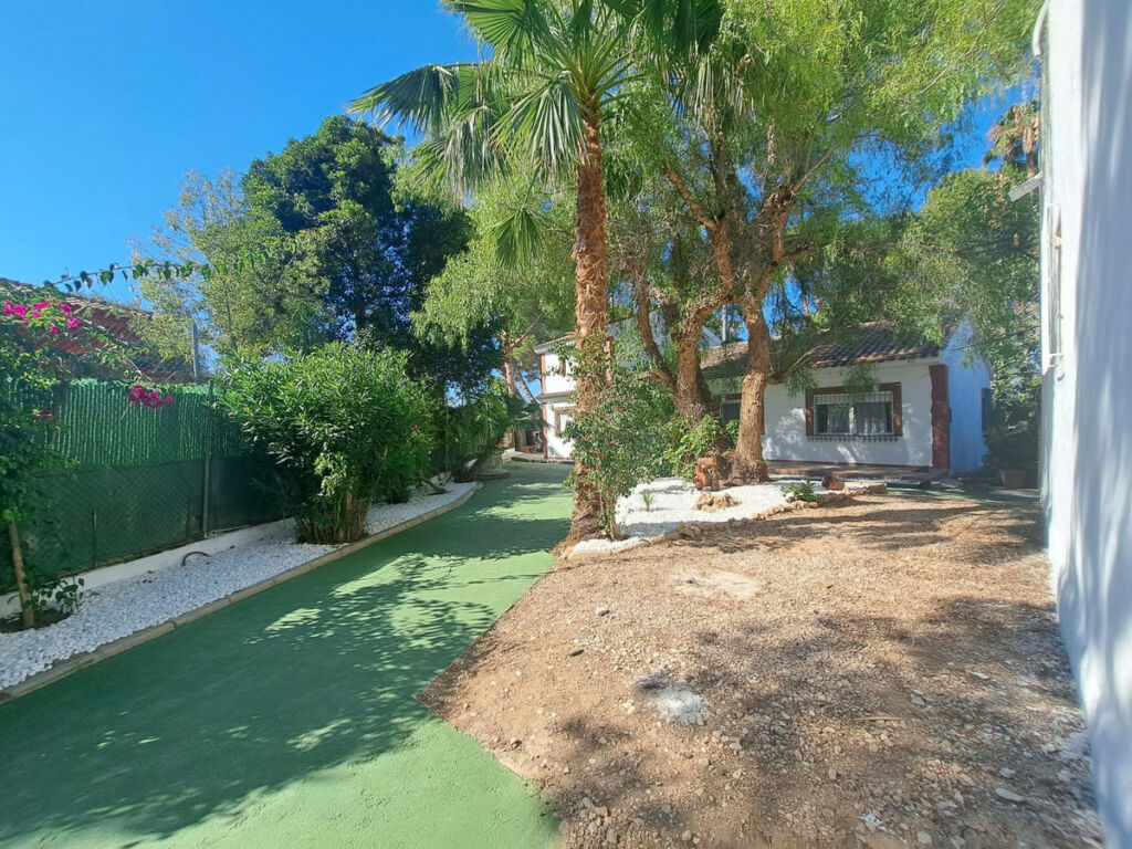 Detached Villa Orihuela Alicante - image 6