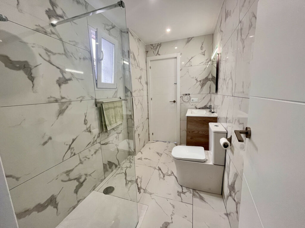 Ground Floor Apartment Villamartin Alicante - Bild 7