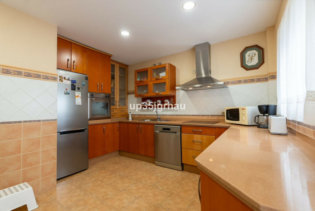 Middle Floor Apartment Estepona Málaga - imagen 9