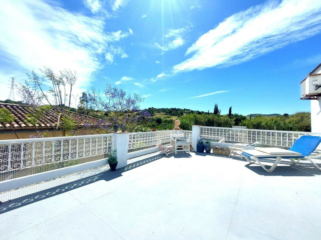 Detached Villa Estepona Málaga - imagen 11