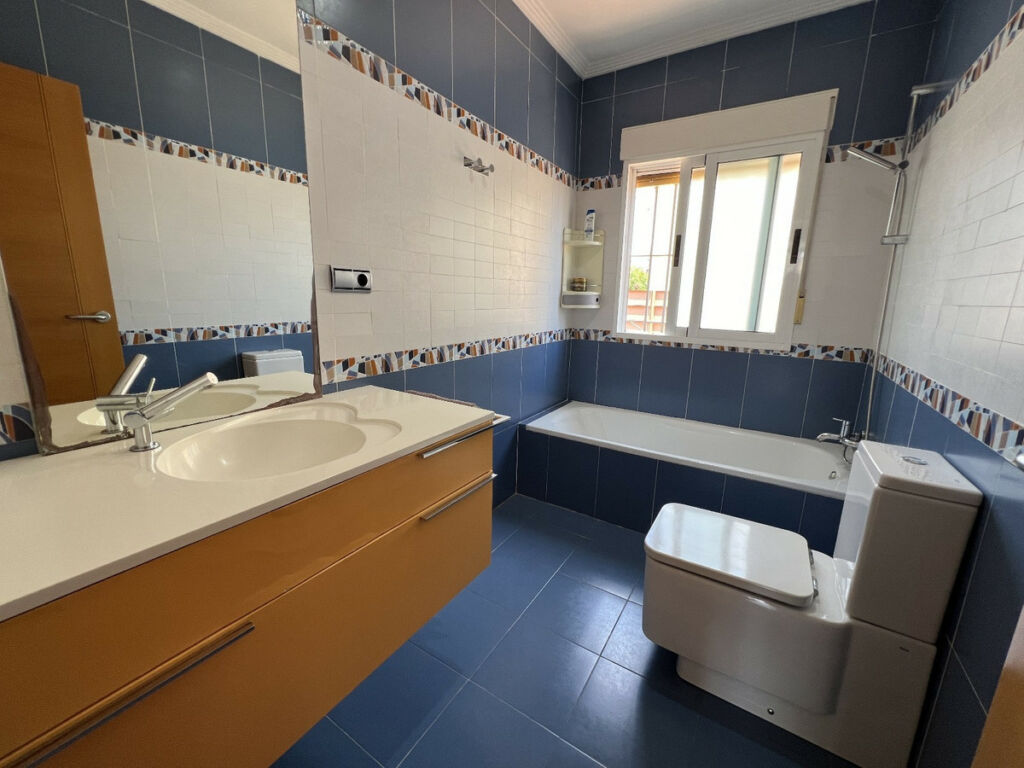 Semi-Detached House Torrevieja Alicante - image 16