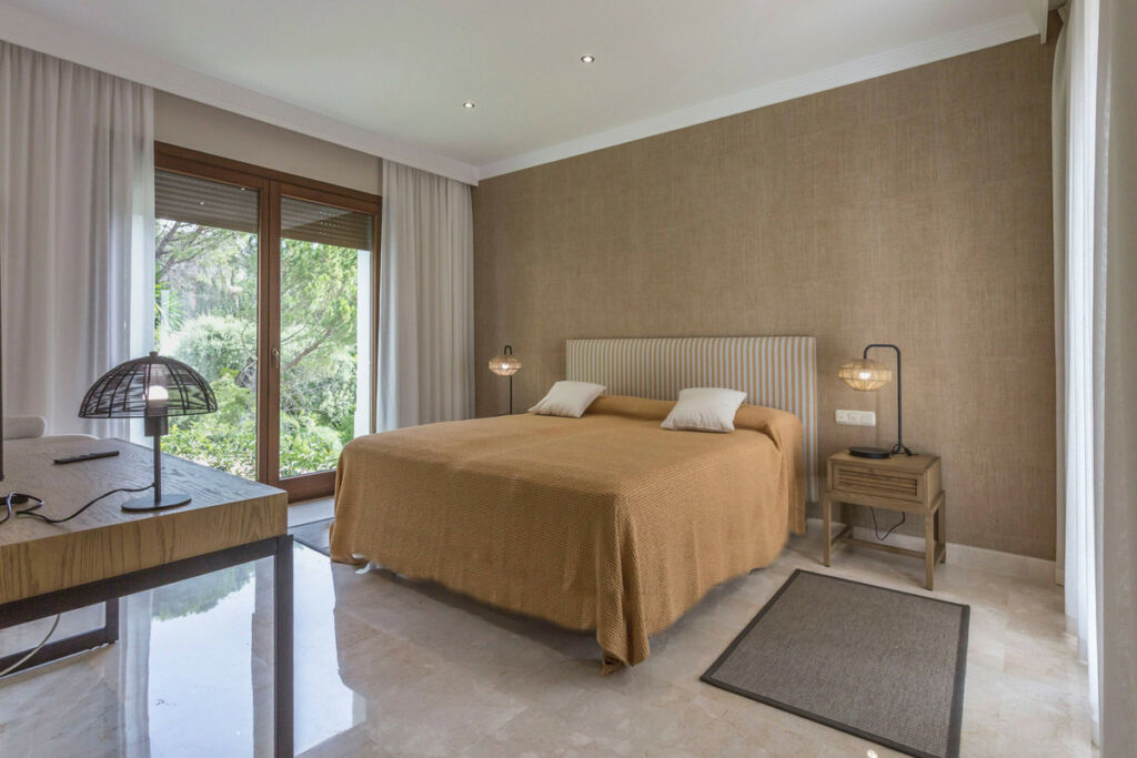 Detached Villa El Madroñal Málaga - zdjęcie 18