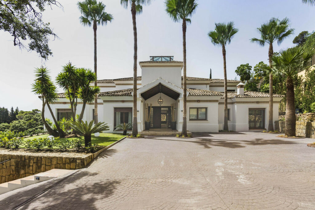 Detached Villa El Madroñal Málaga - zdjęcie 2