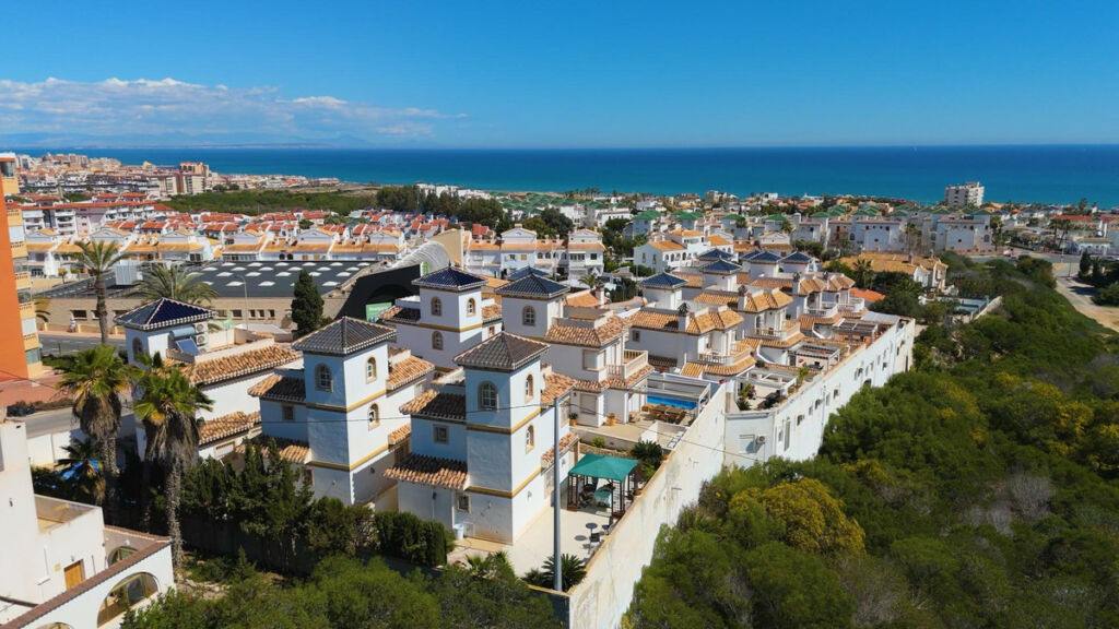 Detached Villa La Mata Alicante - zdjęcie 27