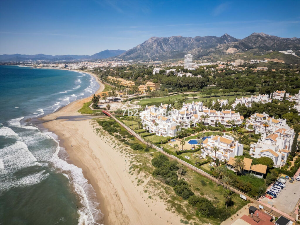 Middle Floor Apartment Los Monteros Málaga - image 27