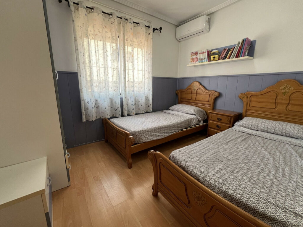 Semi-Detached House Torrevieja Alicante - image 27