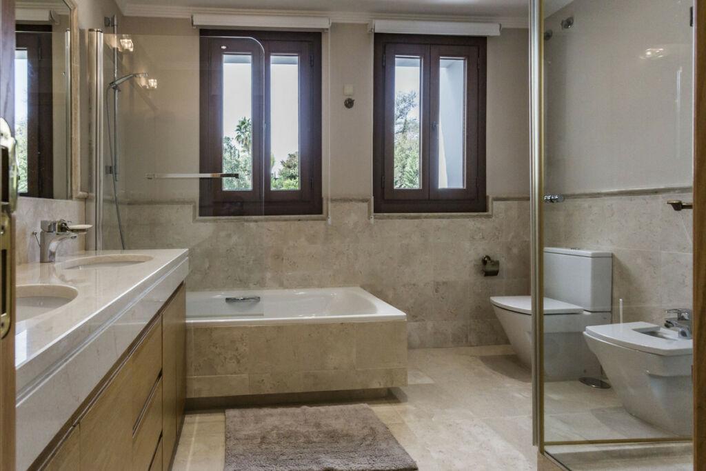Detached Villa El Madroñal Málaga - zdjęcie 28