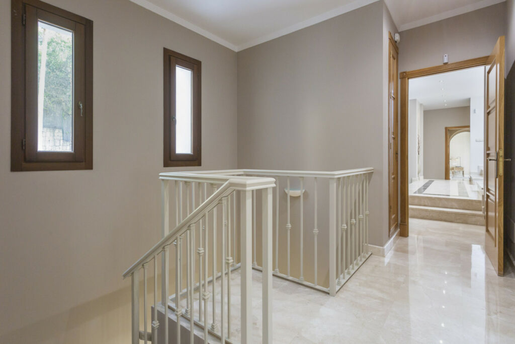 Detached Villa El Madroñal Málaga - zdjęcie 29