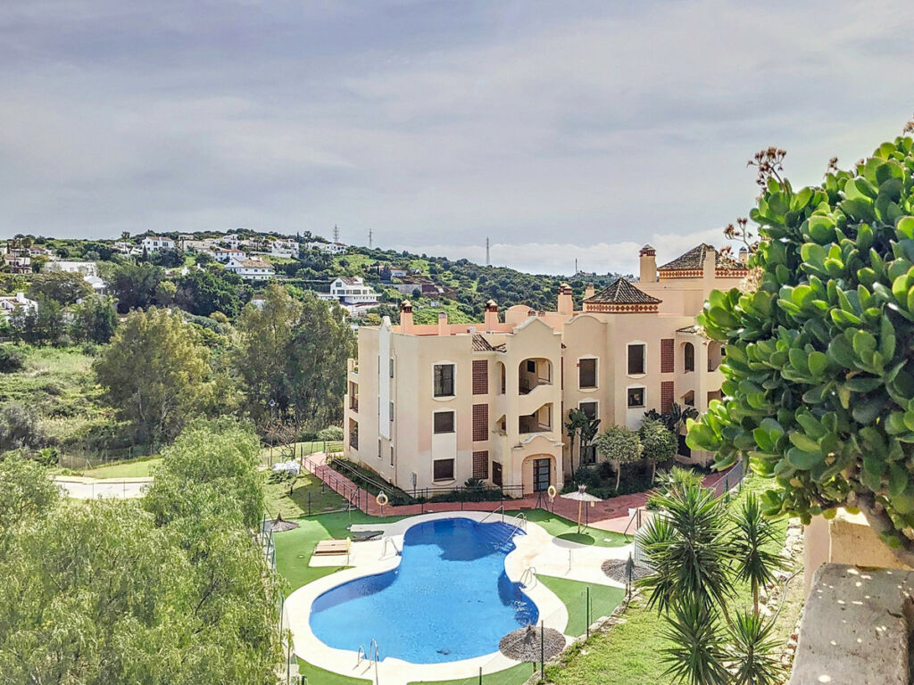 Middle Floor Apartment Estepona Málaga - imagen 5