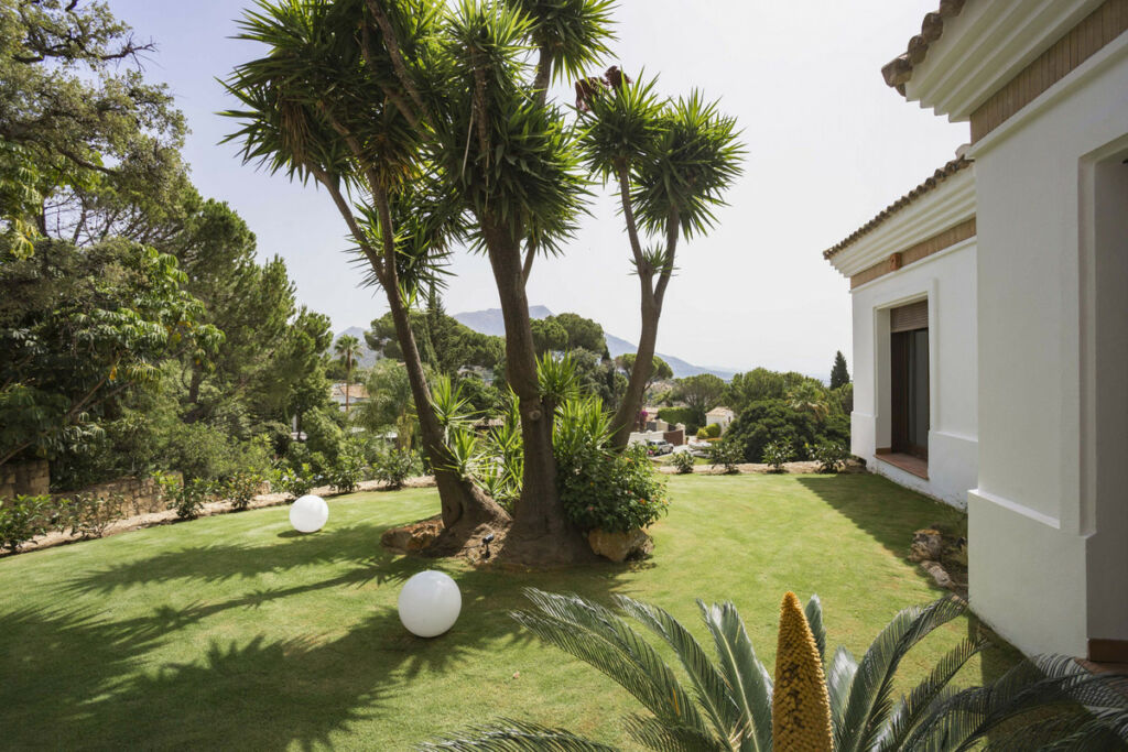 Detached Villa El Madroñal Málaga - zdjęcie 40
