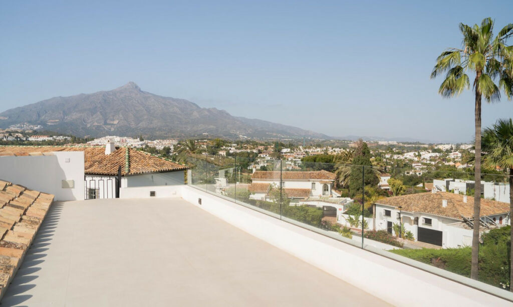 Detached Villa Nueva Andalucía Málaga - image 43