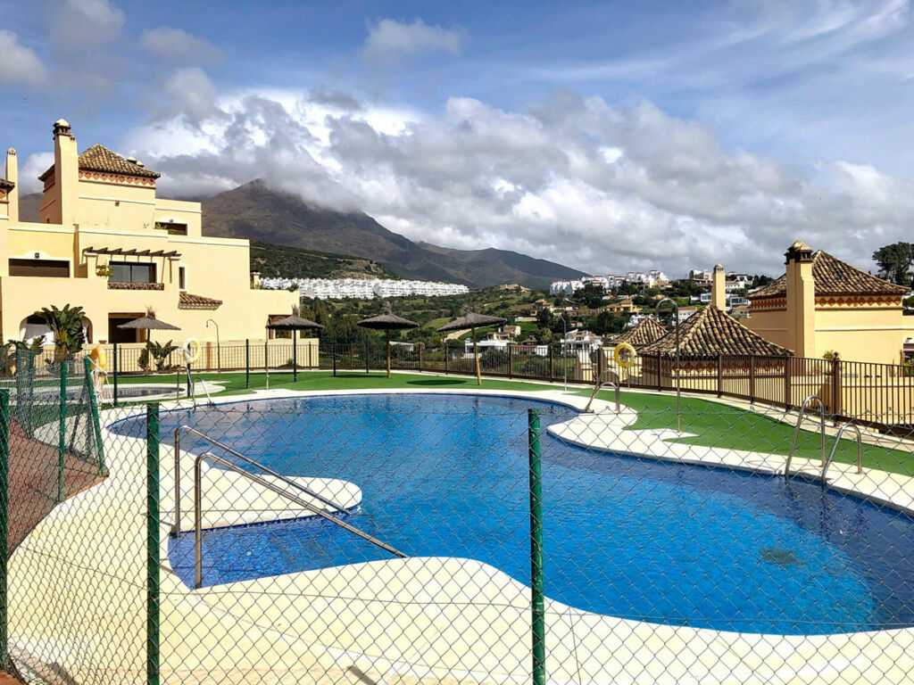 Middle Floor Apartment Estepona Málaga - imagen 48