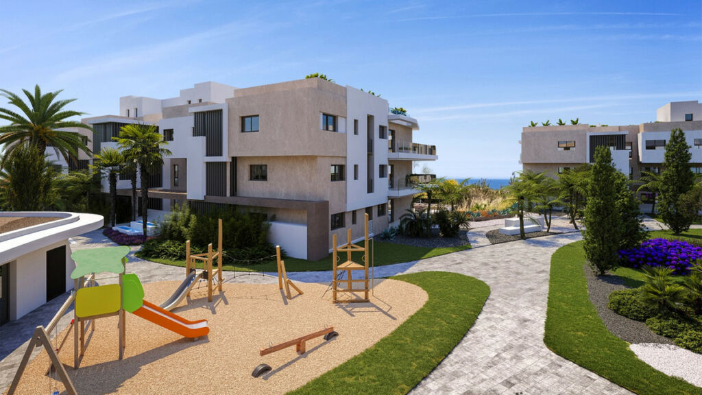 Semi-Detached House Estepona Málaga - image 6
