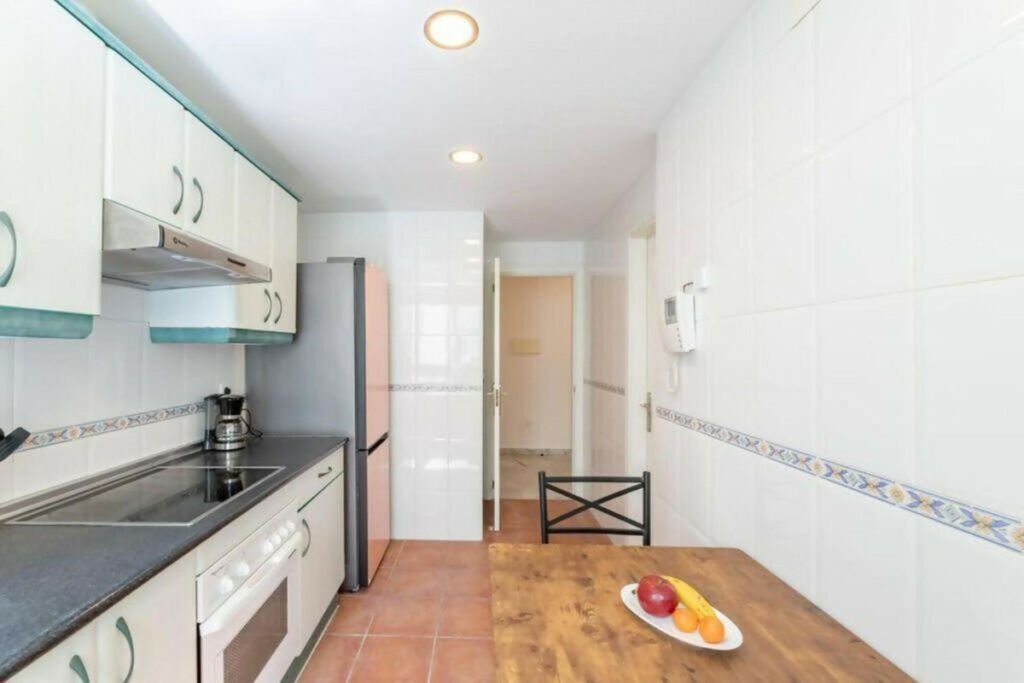 Middle Floor Apartment San Pedro de Alcántara Málaga - image 7