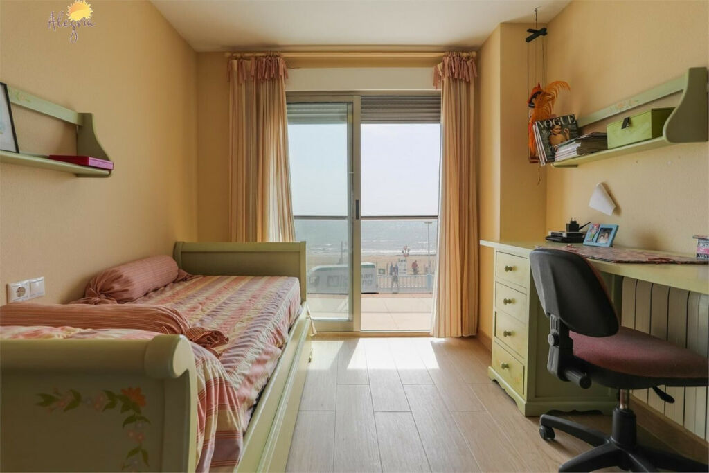 Middle Floor Apartment Torrevieja Alicante - zdjęcie 15