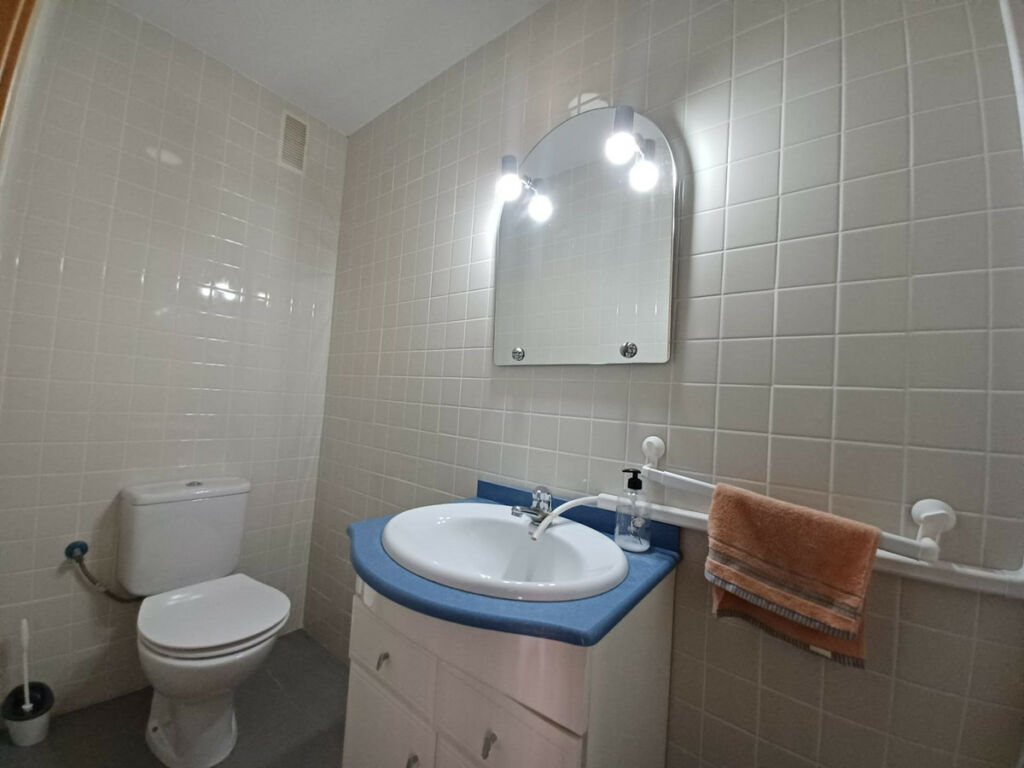 Middle Floor Apartment Los Dolses Alicante - Bild 17