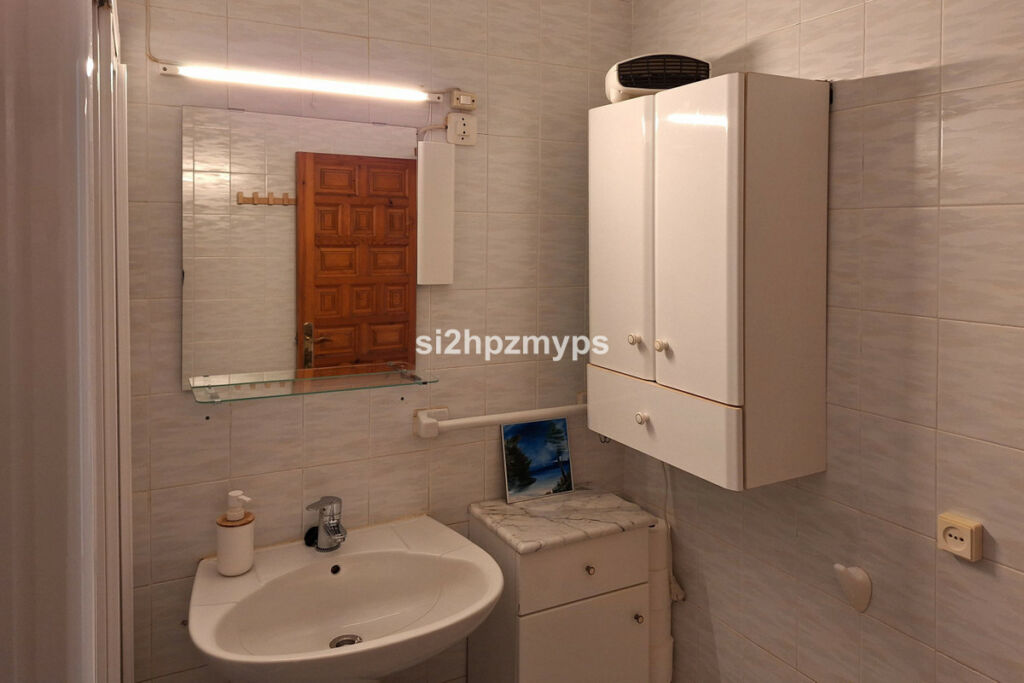 Top Floor Apartment Nerja Málaga - imagen 19