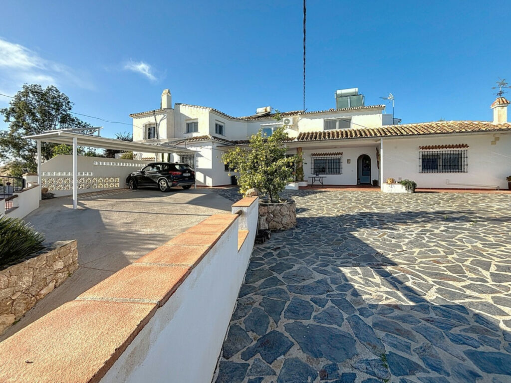 Detached Villa Almayate Málaga - Bild 2