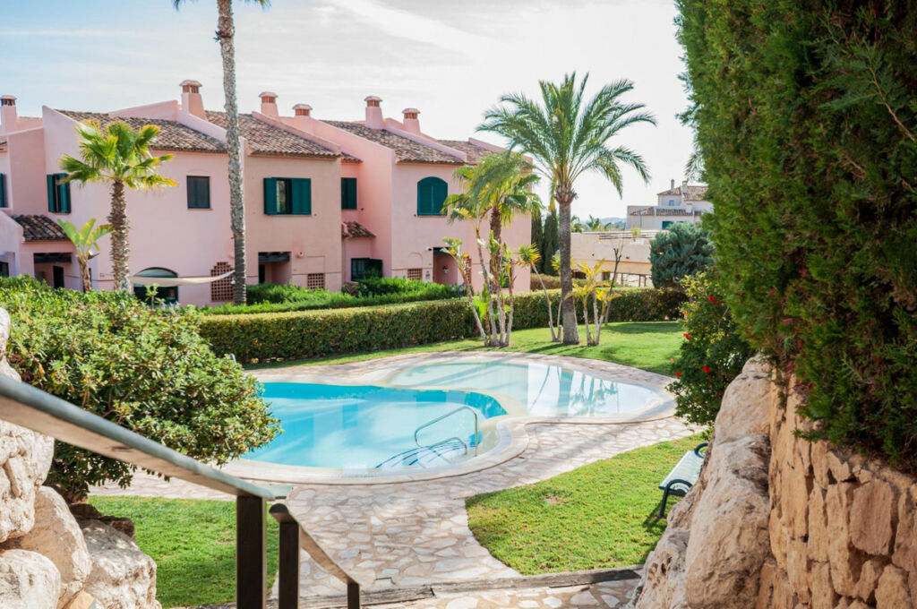 Townhouse Finestrat Alicante - image 2