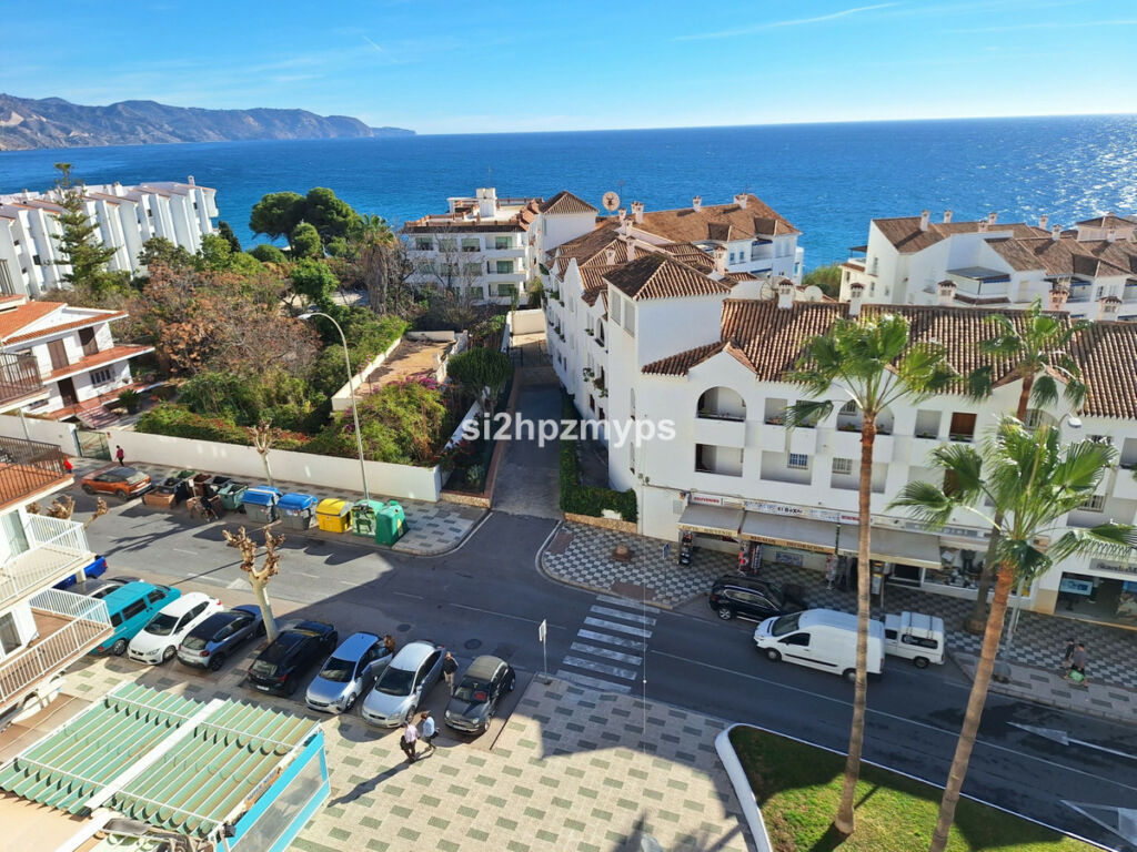 Top Floor Apartment Nerja Málaga - imagen 22