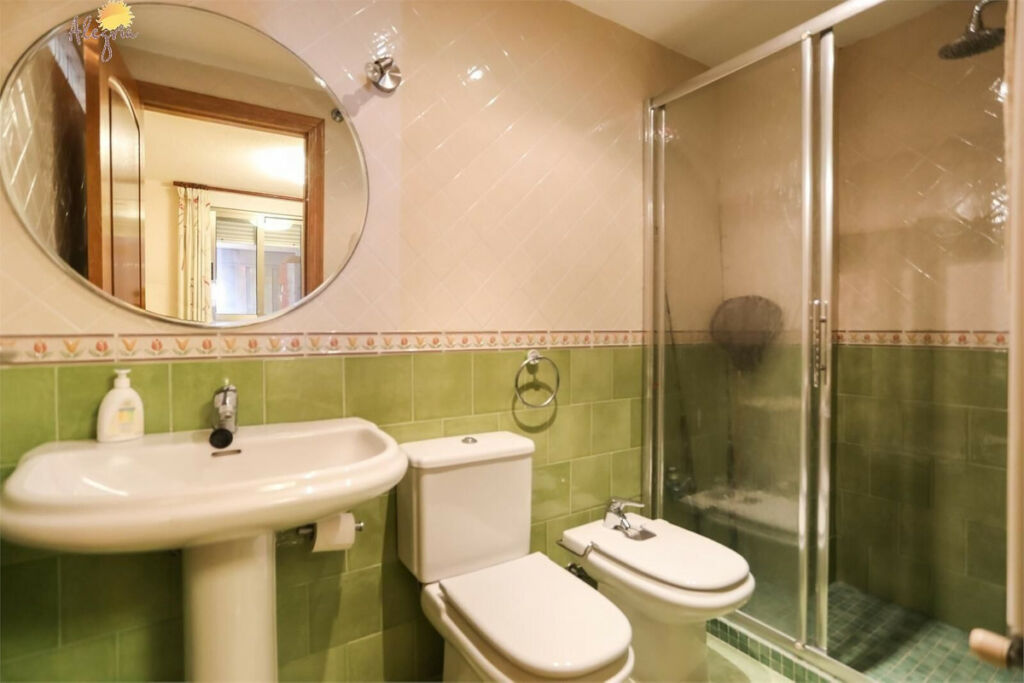 Middle Floor Apartment Torrevieja Alicante - zdjęcie 26