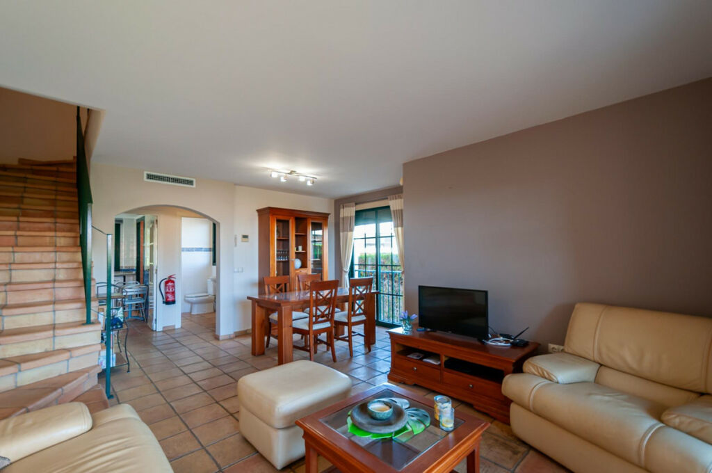 Townhouse Finestrat Alicante - image 4