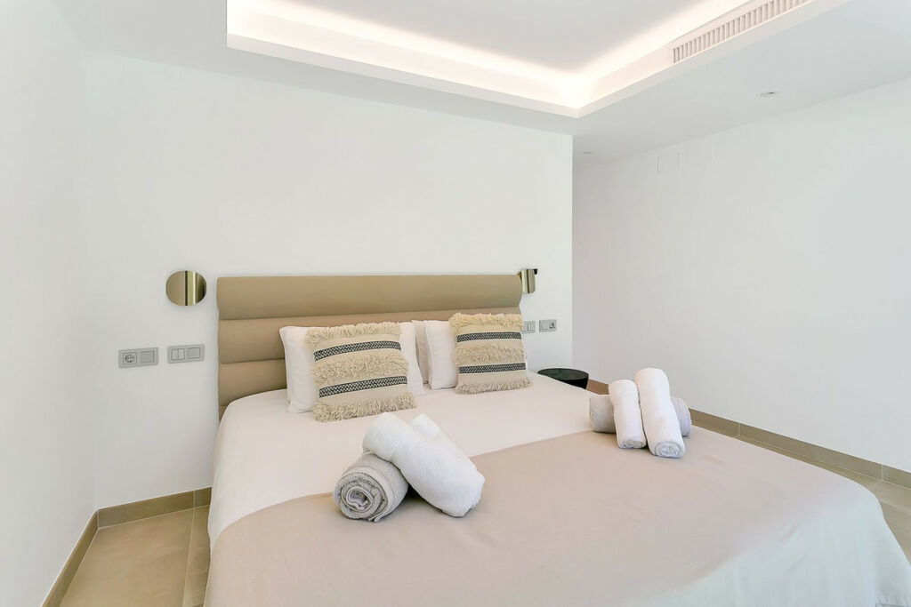 Detached Villa Cabopino Málaga - imagen 40