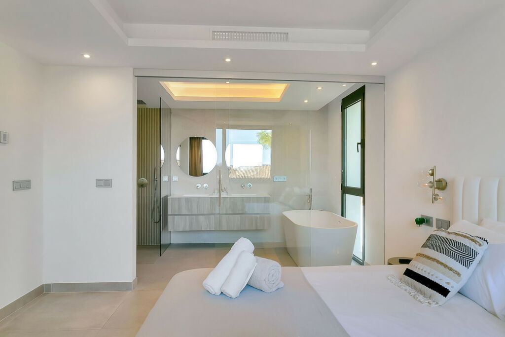 Detached Villa Cabopino Málaga - imagen 48