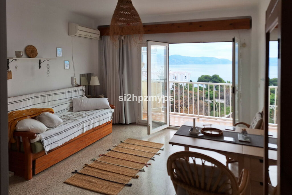 Top Floor Apartment Nerja Málaga - imagen 5