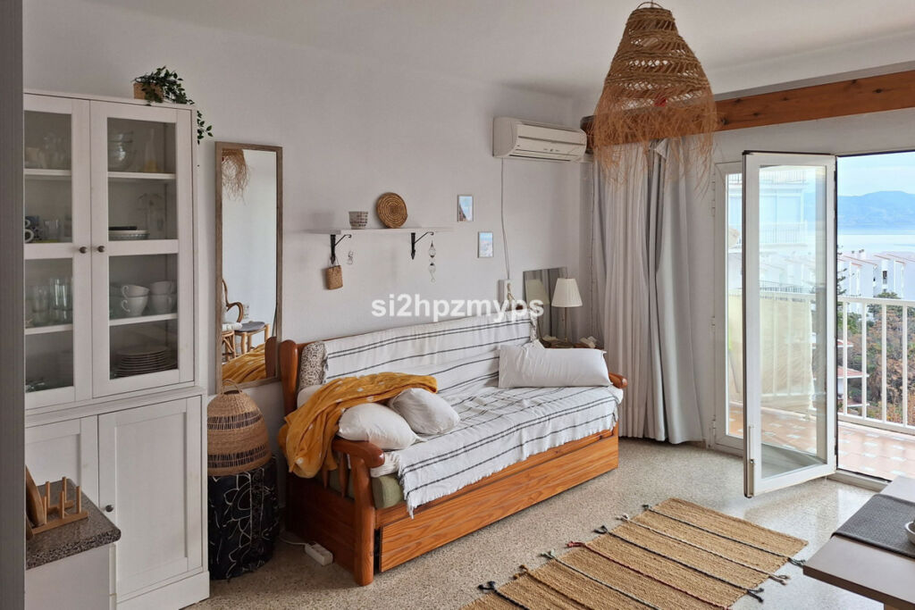 Top Floor Apartment Nerja Málaga - imagen 7