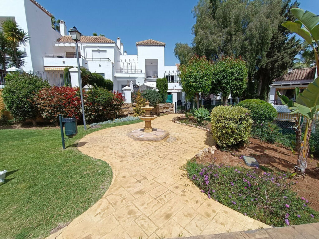 Ground Floor Apartment Aloha Málaga - zdjęcie 8
