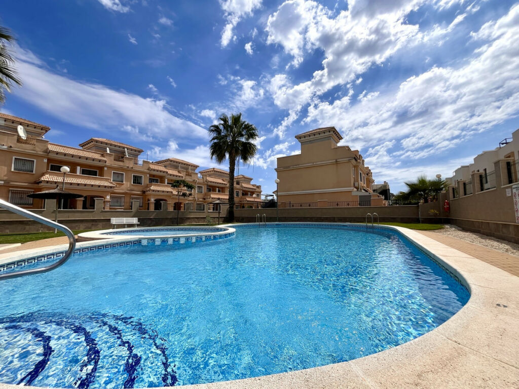Townhouse Villamartin Alicante - Bild 2