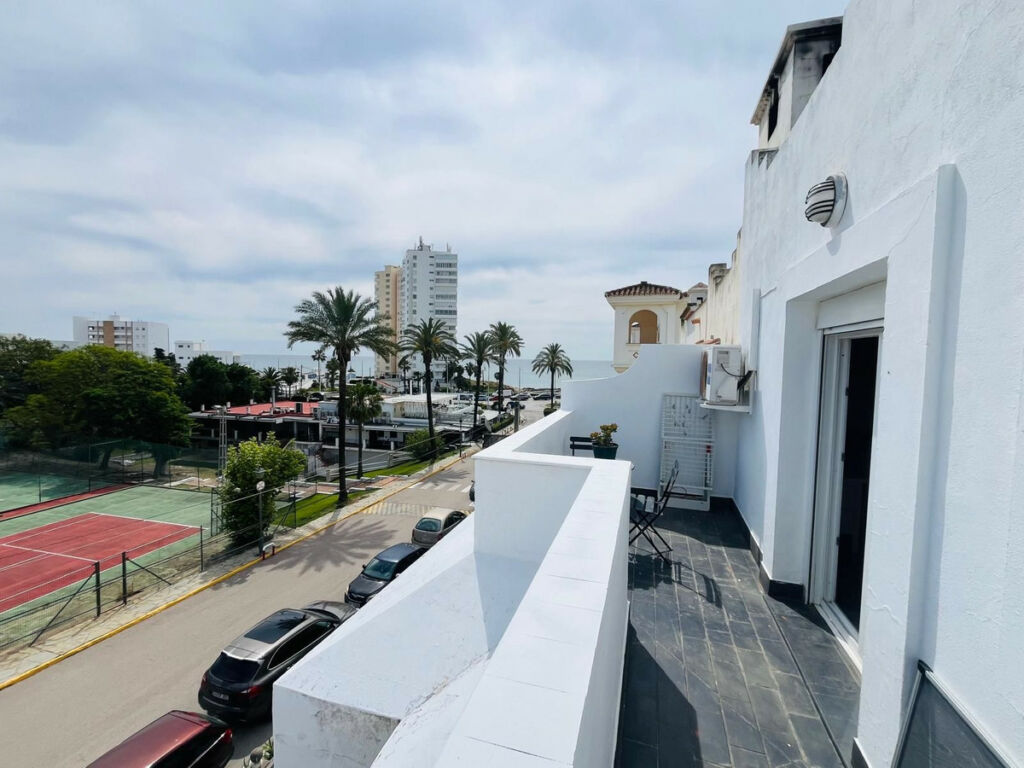 Townhouse Torreguadiaro Cádiz - imagen 3